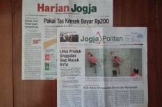 HARIAN JOGJA HARI INI: Pakai Tas Kresek Bayar Rp200