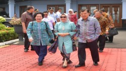 Wapres JK Bersama Chairul Tanjung ke Singapura Jenguk Ani Yudhoyono