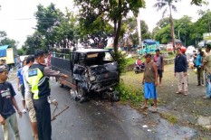 Pengendara Motor Tewas Setelah Ditabrak Pikap dan Disambar Bus