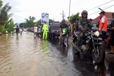 Jalur Utama Madiun-Surabaya Macet Total Akibat Banjir
