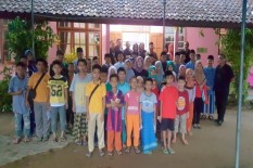 Santika Premiere Bakti Sosial di Panti Asuhan 