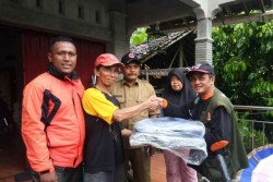  Hujan Disertai Angin, Banyak Pohon di Sleman Tumbang