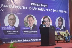 Setelah Kartu Pra-Kerja, Rocky Gerung Sebut Jokowi Masih Punya Kartu Pra-Dungu