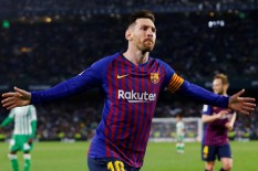 Messi Cetak Hattrick Sensasional, Barcelona Intip Trofi Juara