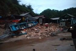 Dampak Siklon Savannah: Puluhan Kapal Nelayan di Gunungkidul Hilang Terseret Banjir 