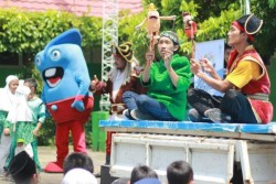 Jogja Bay Hibur Anak-Anak Korban Bencana Alam