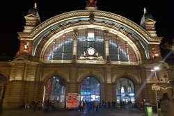 Berkeliling Frankfurt yang Penuh Pesona