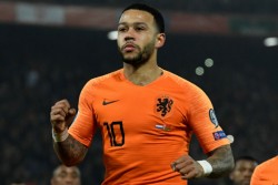 Anomali Memphis Depay