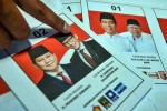 FSGI Protes Pemecatan 6 Guru SMA di Tangerang yang Acungkan 2 Jari