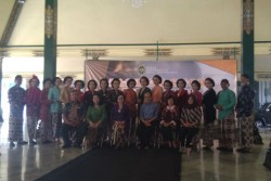 Karya Peserta Workshop Busana Adat Jawa Dipamerkan