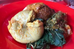 Wahai Penggemar Kuliner, Nasi Padang & Kapau Itu Serupa Tapi Tak Sama Lho