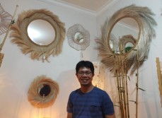 IDE BISNIS: Palem Craft, Rumput Liar Jadi Karakter Produk