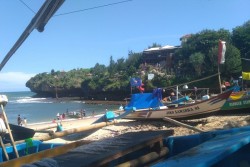 Ini yang Dilakukan Pemkab Gunungkidul Terkait Retribusi Ganda di Pantai Gesing…