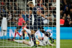PSG Kudu Menunda Pesta karena Blunder Menggelikan Choupo-Moting