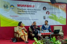 PERADILAN BERSIH: Masyarakat Harus Ikut Awasi Hakim