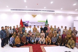 Aqua Dwipayana Beri Motivasi Ratusan Orang di KJRI Jeddah