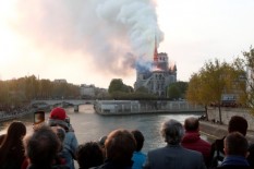 Si Jago Merah Melalap Katedral Notre-Dame, Bangunan Rusak