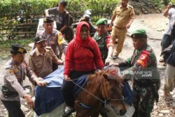  TPS Berada di Tengah Hutan, KPU Distribusikan Logistik Naik Kuda