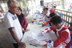 Gatotkaca hingga Captain America Jadi Petugas TPS di Bantul