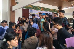  Tak Bisa Mencoblos, Puluhan Mahasiswa Luar Daerah Datangi Balai Desa 