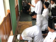 Tanpa Sandiaga Uno, Prabowo Sujud Syukur Lagi