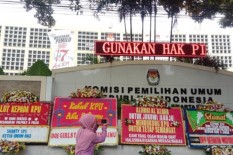 Karangan Bunga Penyemangat Hiasi Kantor KPU 