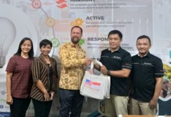 USD & Kedutaan Besar Amerika Serikat Gelar Roadshow Extensive Reading