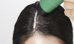 Tak Hanya Wajah, Scrub Juga Penting untuk Kulit Kepala 