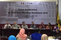   Kedutaan Besar Amerika Serikat Gelar Roadshow Extensive Reading