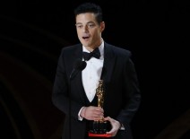 Wow, Rami Malek Bakal Melawan Daniel Craig dalam Film James Bond Terbaru