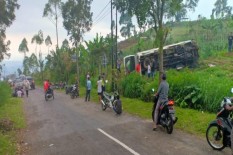 Rombongan Wisatawan Asal Klaten Celaka di Sarangan, 1 Orang Tewas