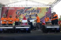 MayDay, BPJS Ketenagakerjaan Serahkan Santunan Total Rp115 Juta