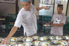 2.500 Porsi Disiapkan Masjid Jogokariyan untuk Takjil