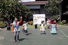 Cinta Produk Lokal dengan Lomba Fashion Show