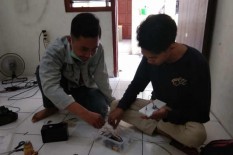 Mahasiswa UAD Kembangkan Larutan Air Jadi Pengganti Kabel 