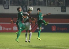 Duo Pemain Asing Gemilang, PSS Taklukkan Arema FC 3-1