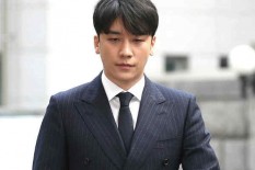 Lolos dari Penjara, Seungri Menikmati Waktu di Gym