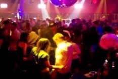 Razia Karaoke Ilegal, Satpol PP Ciduk Gadis-Gadis Pemandu Lagu