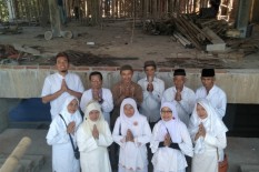 Dibangun Sejak 1978, Masjid Al Hakim Dipugar Warga