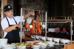 Berbuka Puasa Sambil Beramal di Hotel Harper Mangkubumi Jogja