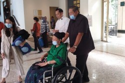 Ani Yudhoyono Boleh Pulang, Warganet Gembira