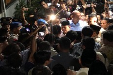 Siangnya Mangkir dari Pemeriksaan Polisi, Malamnya Amien Rais Malah Muncul di Rutan