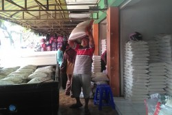 Stok dan Harga Beras di Kulonprogo Masih Stabil