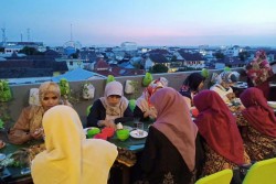 Buka Puasa Terasa Spesial dengan Paket Kembul di Whiz Hotel Malioboro