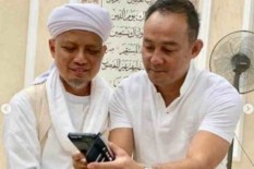 Ini Sosok Ustaz Arifin Ilham yang Melekat di Hati Jemaah Ibu-Ibu