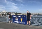 Ayah & Anak Tempuh 5.571 Km untuk Tonton Final Liga Europa