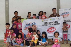  ACT Berbagi 500 Susu Pertumbuhan bersama Anak-Anak PAUD