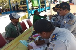 Kelebihan Muatan, Puluhan Truk Dijaring di Tol Semarang