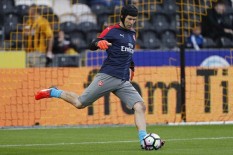 Petr Cech Belum Pasti Main Lawan Chelsea