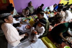 Warga Desa Ini Lestarikan Kenduri Malam Tujuh Likur..